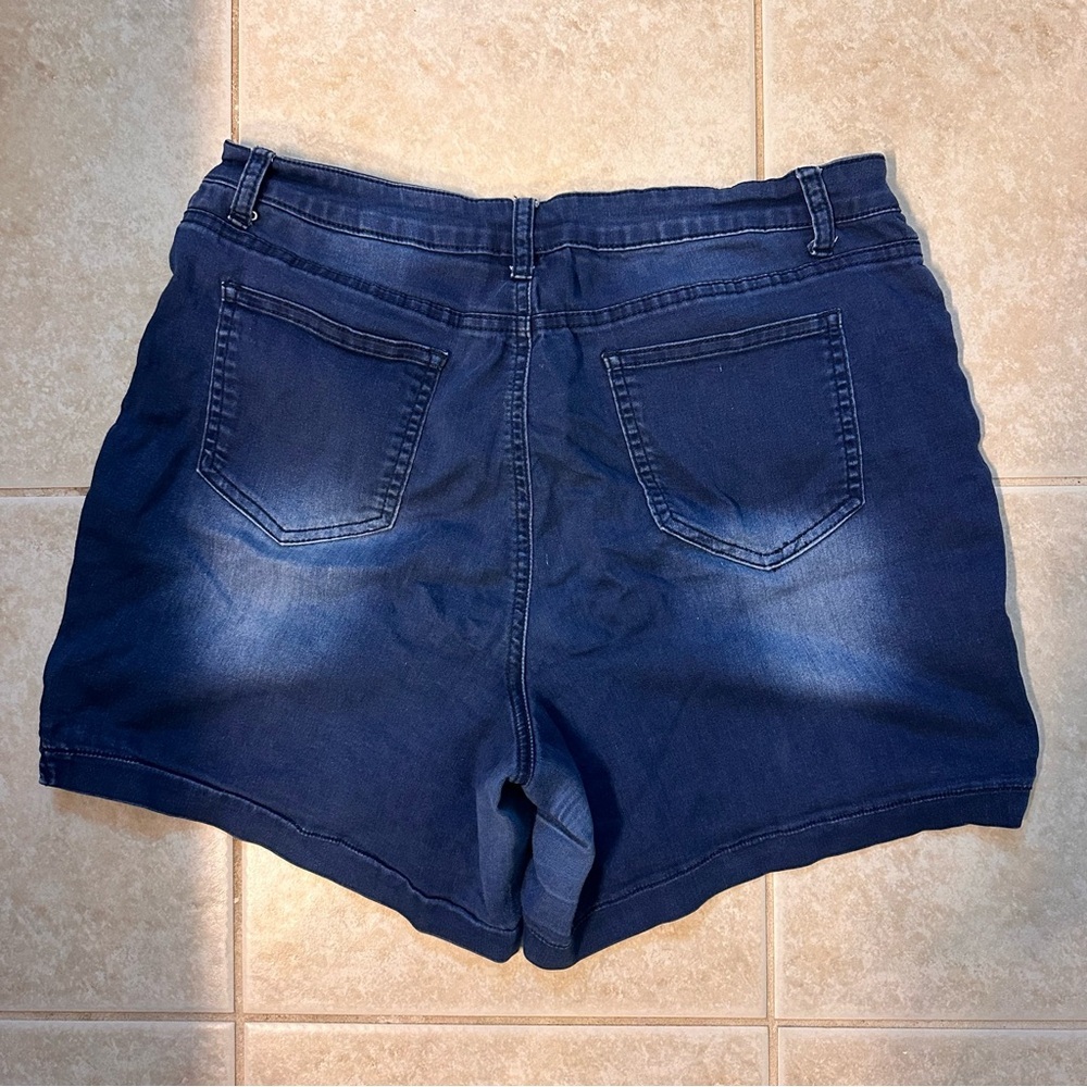 Pack of three women’s Dark Blue Women's Jean Shorts 2 Cloth & needle 1 Djeans 16 - Picture 4 of 16
